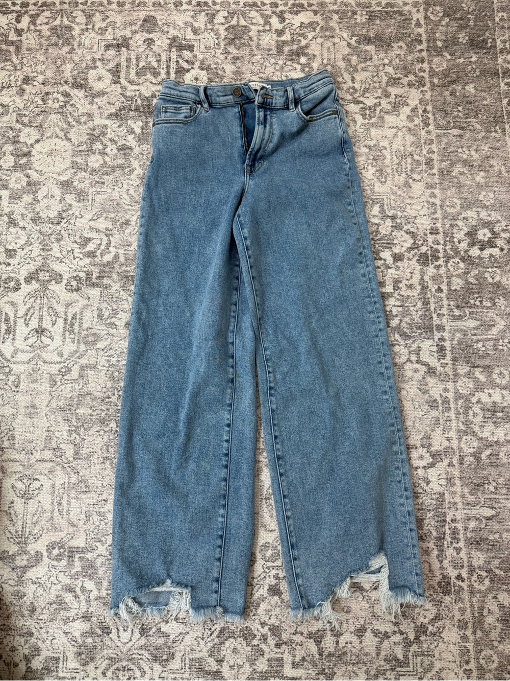 Hidden Jeans High-Rise Light Blue Wide-Leg Jeans with Raw Hem